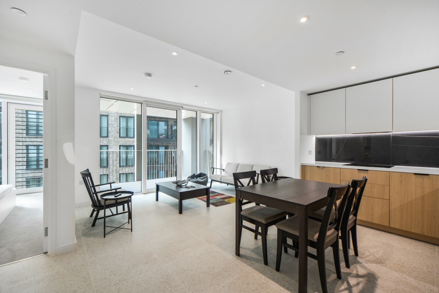 Two Bedroom Apartment to Rent – The Silk District, Whitechapel, London E1 – £3,120pcm