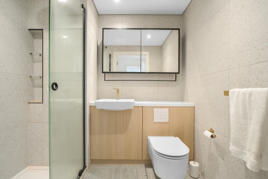 Two Bedroom Apartment to Rent – The Silk District, Whitechapel, London E1 – £3,120pcm