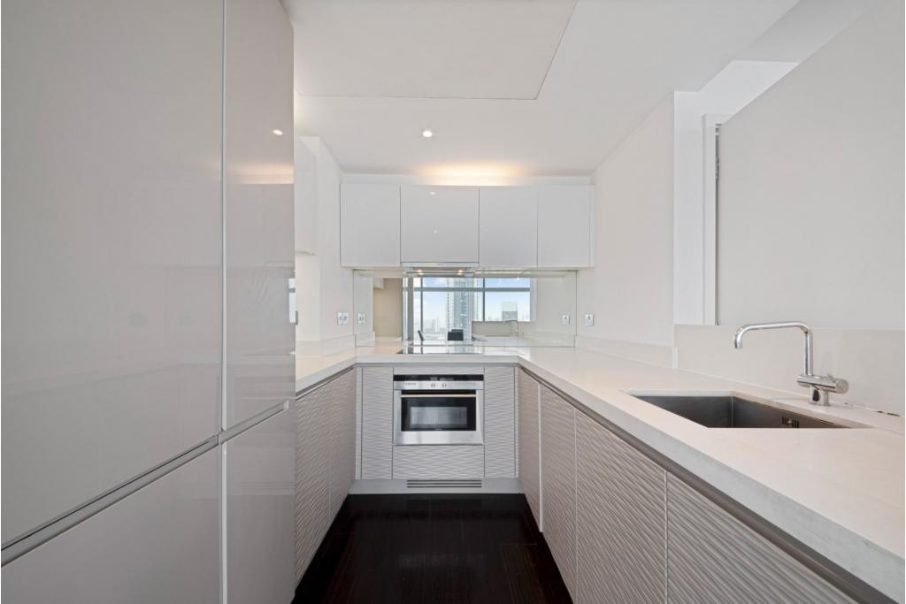 Luxury Two Bedroom Apartment – £3,575 pcm – Pan Peninsula Square, Canary Wharf, London, E14