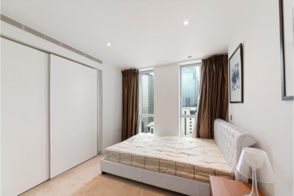 Luxury Two Bedroom Apartment – £3,575 pcm – Pan Peninsula Square, Canary Wharf, London, E14
