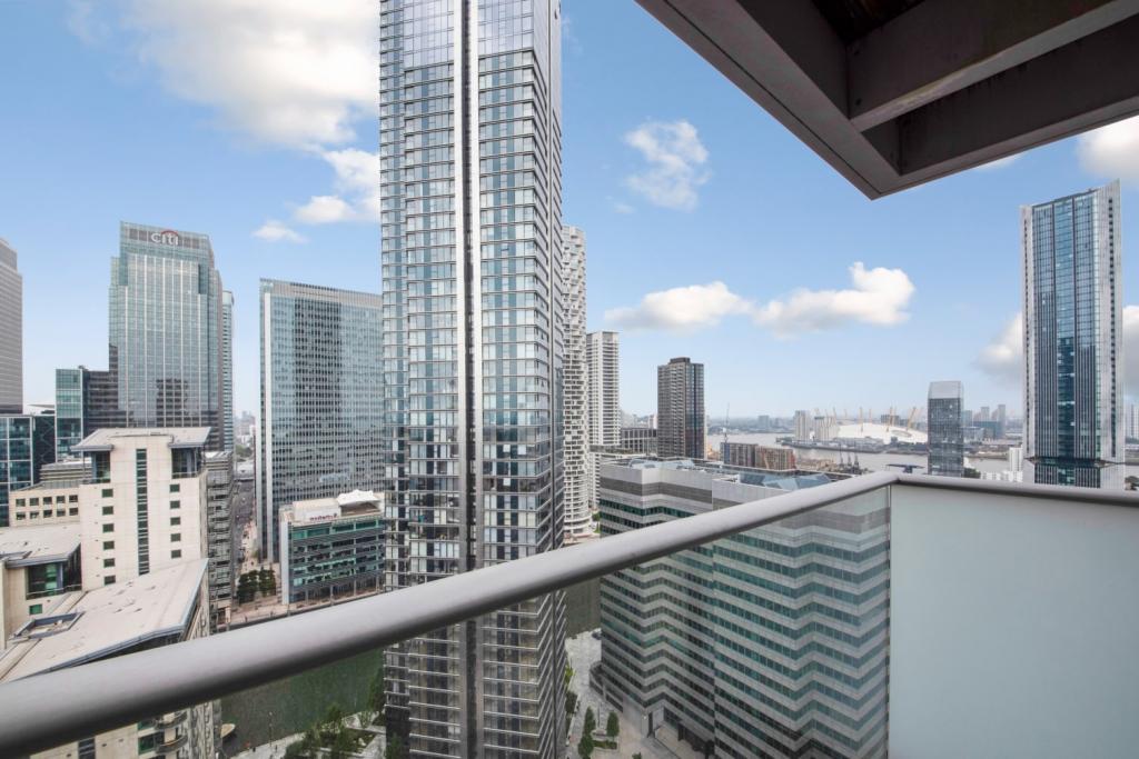 Luxury Two Bedroom Apartment – £3,575 pcm – Pan Peninsula Square, Canary Wharf, London, E14