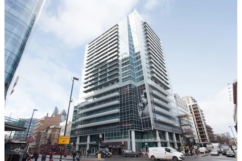 Modern One Bedroom Apartment – £2,548 pcm – Whitechapel High Street, Aldgate, London, E1