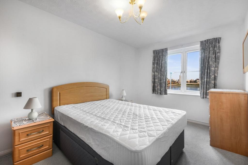 Plymouth Wharf – 1 Bedroom Apartment to Rent – 526 sq ft – £1,703 pcm