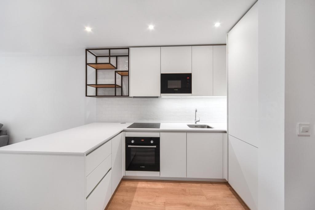 Grand Union – Studio Apartment To Rent – 433 sq ft – £1,750 pcm