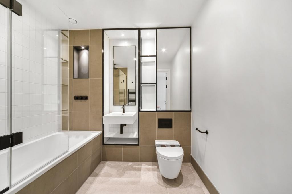 Grand Union – Studio Apartment To Rent – 433 sq ft – £1,750 pcm