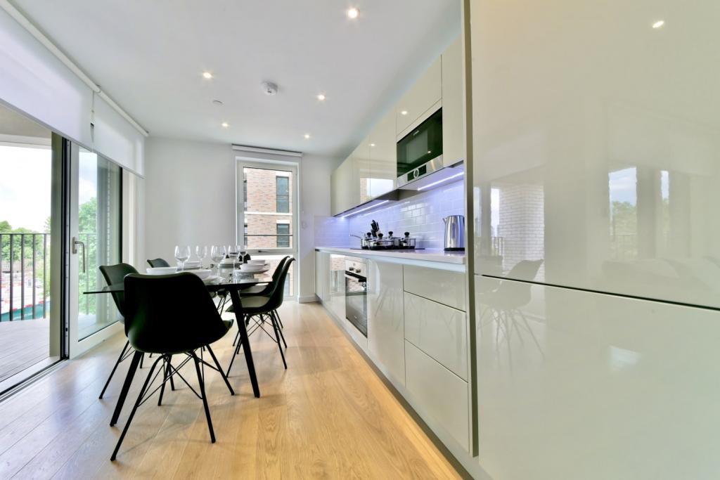 Two Bedroom Apartment to Rent – Heygate Street, Elephant and Castle, London SE17 – 786 sq ft