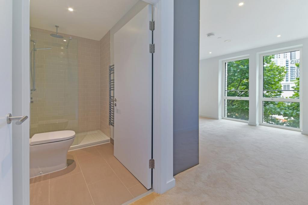 Two Bedroom Apartment to Rent – Heygate Street, Elephant and Castle, London SE17 – 786 sq ft
