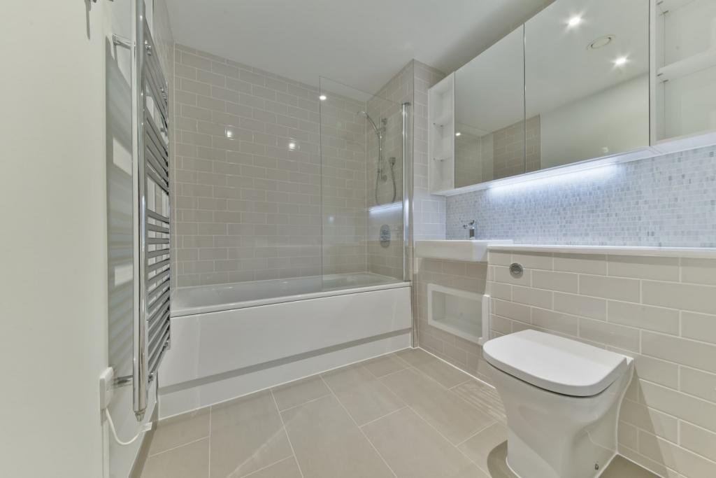 Two Bedroom Apartment to Rent – Heygate Street, Elephant and Castle, London SE17 – 786 sq ft