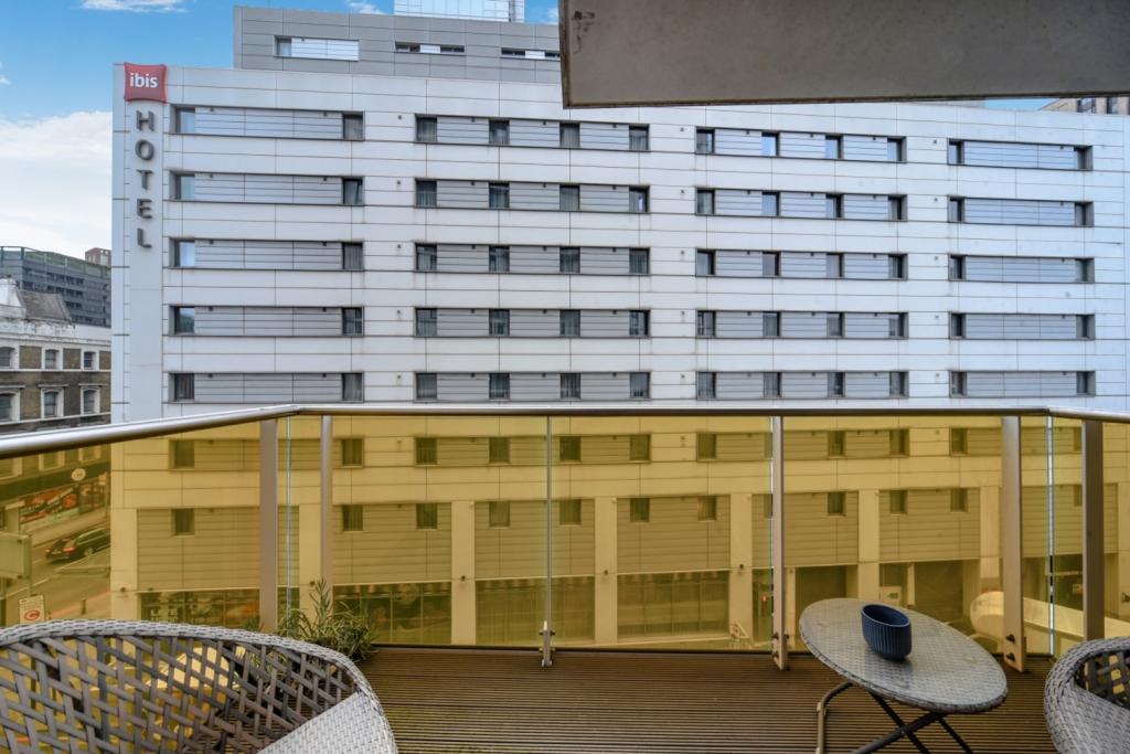 Cityscape – Studio Apartment To Rent – 419 sq ft – £2,253 pcm