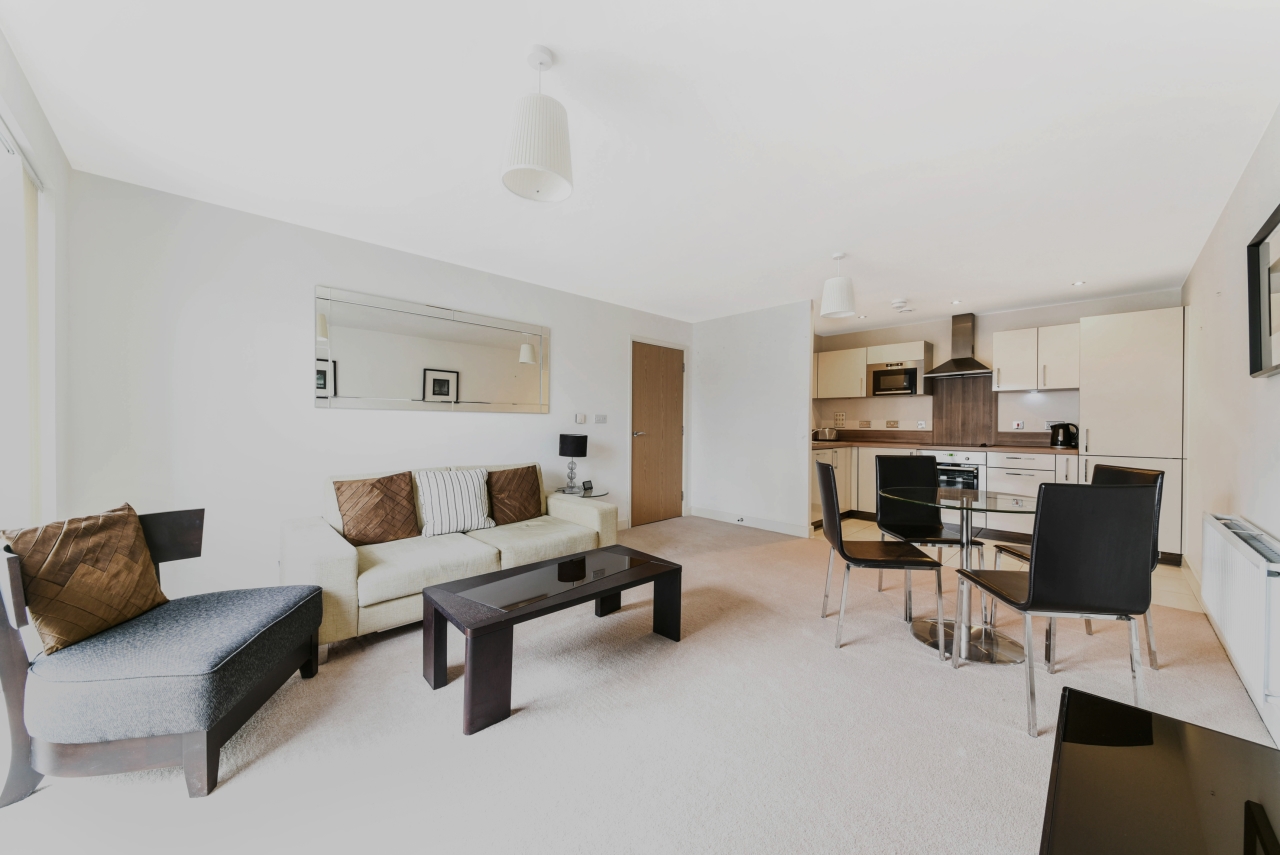 One Bedroom Apartment to Rent – Fairmont House, Maple Quays, Canada Water, London SE16 – 559 sq ft