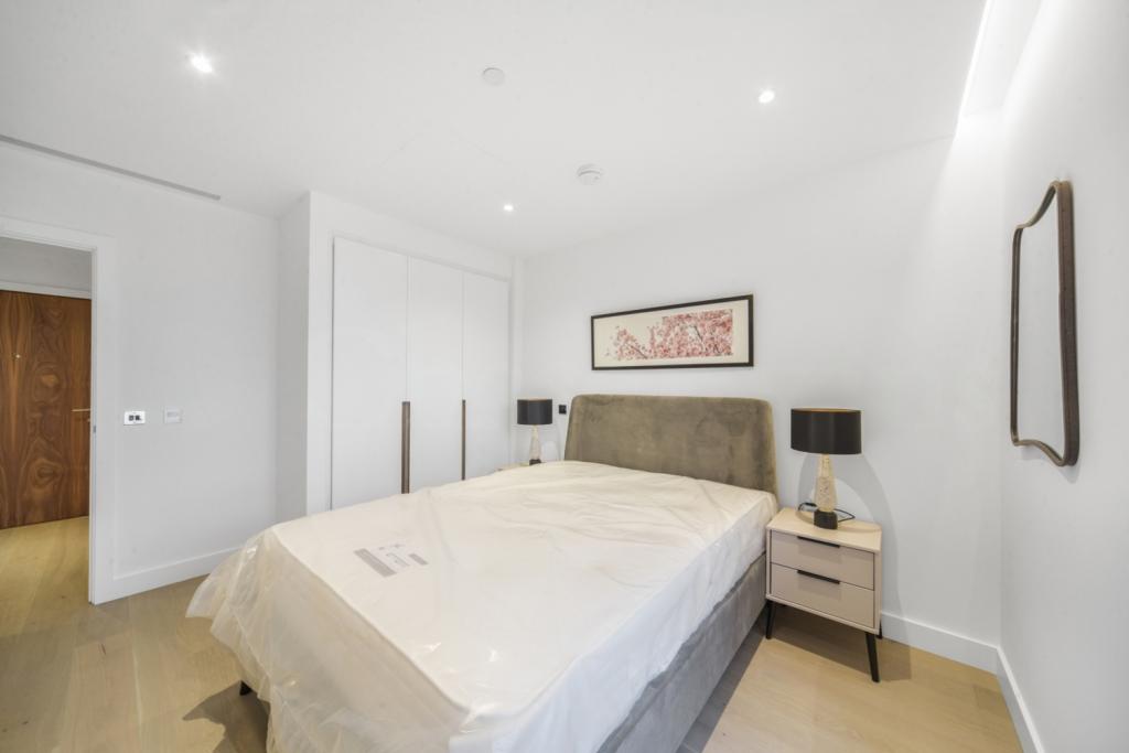 Paragon Square, Clerkenwell, London, WC1X – 1 Bedroom Apartment to Rent – £3,510pcm