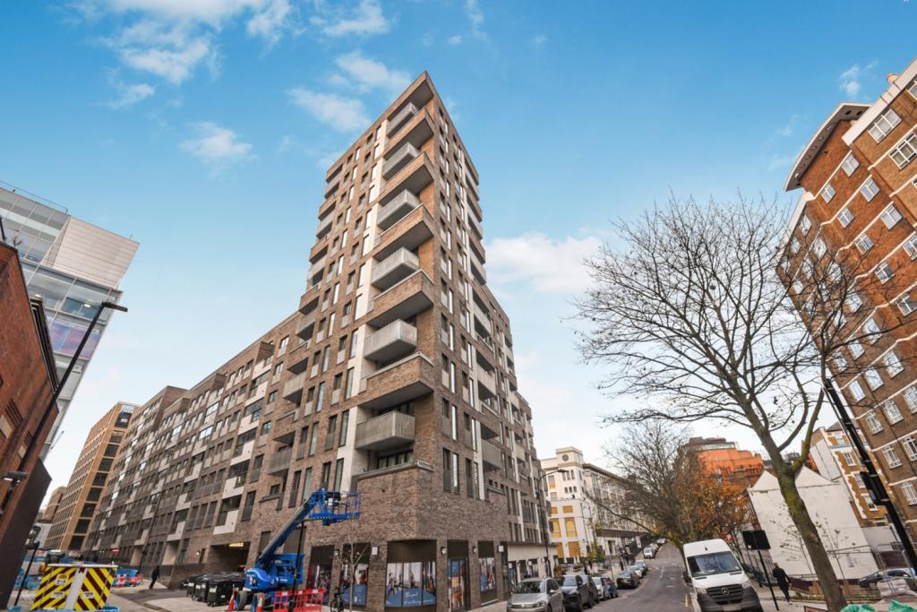 Paragon Square, Clerkenwell, London, WC1X – 1 Bedroom Apartment to Rent – £3,510pcm