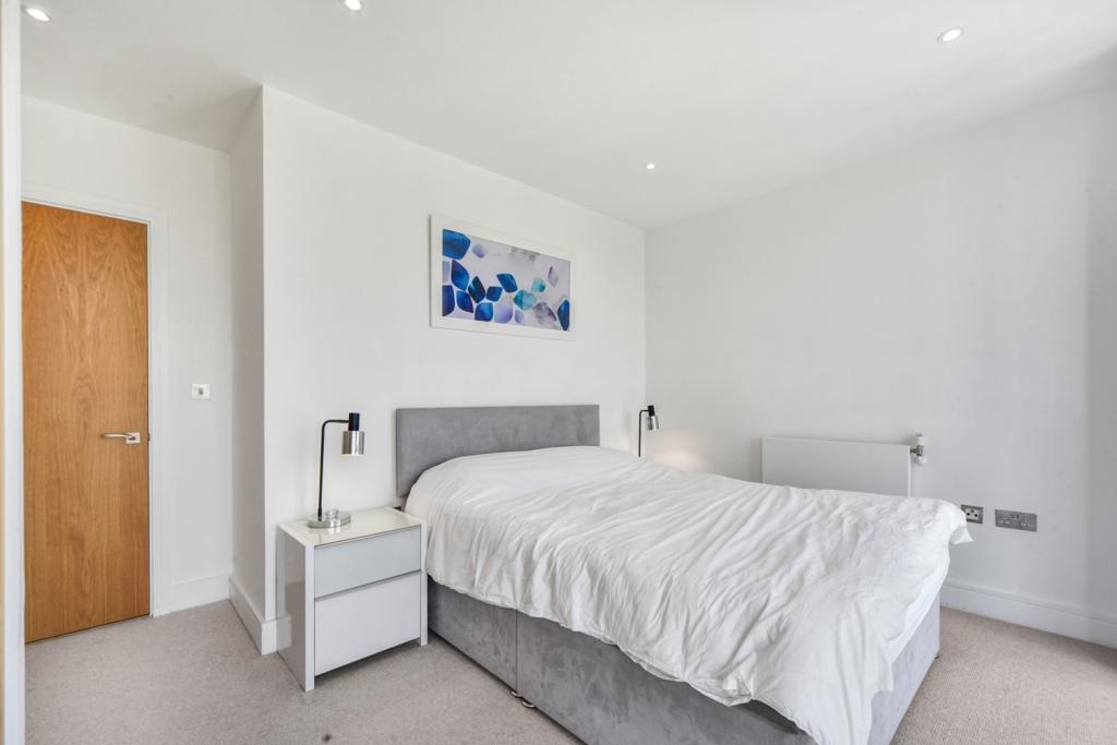 Aurora Point, Marine Wharf, 1 Winchester Square,– 1 Bedroom Apartment to Rent