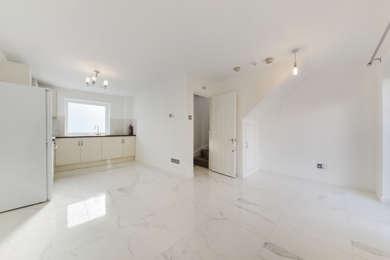 Barnfield Place, Isle of Dogs, London,4 Bedroom Terraced House to Rent – £3,850pcm
