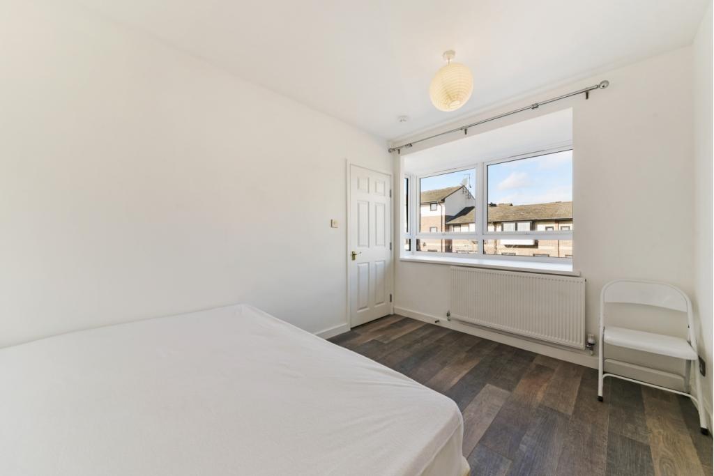 Barnfield Place, Isle of Dogs, London,4 Bedroom Terraced House to Rent – £3,850pcm