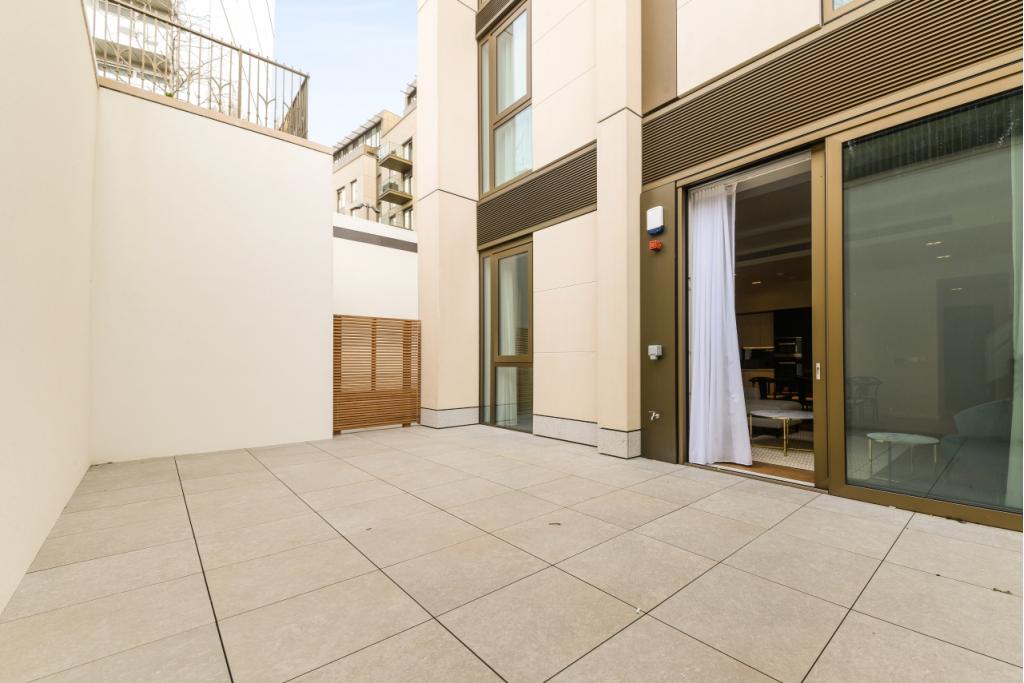 Lillie Road, Earls Court, London, SW6 – 2 Bedroom Duplex Apartment to Rent – £5,350pcm