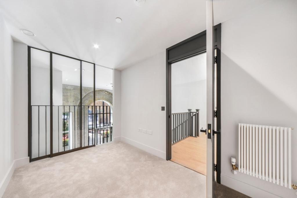 Windsor Square, Royal Arsenal Riverside, Woolwich, London, SE18 – 3 Bedroom Property to Rent