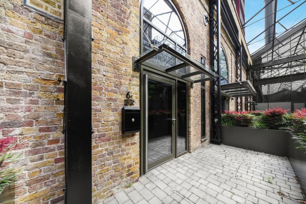 Windsor Square, Royal Arsenal Riverside, Woolwich, London, SE18 – 3 Bedroom Property to Rent