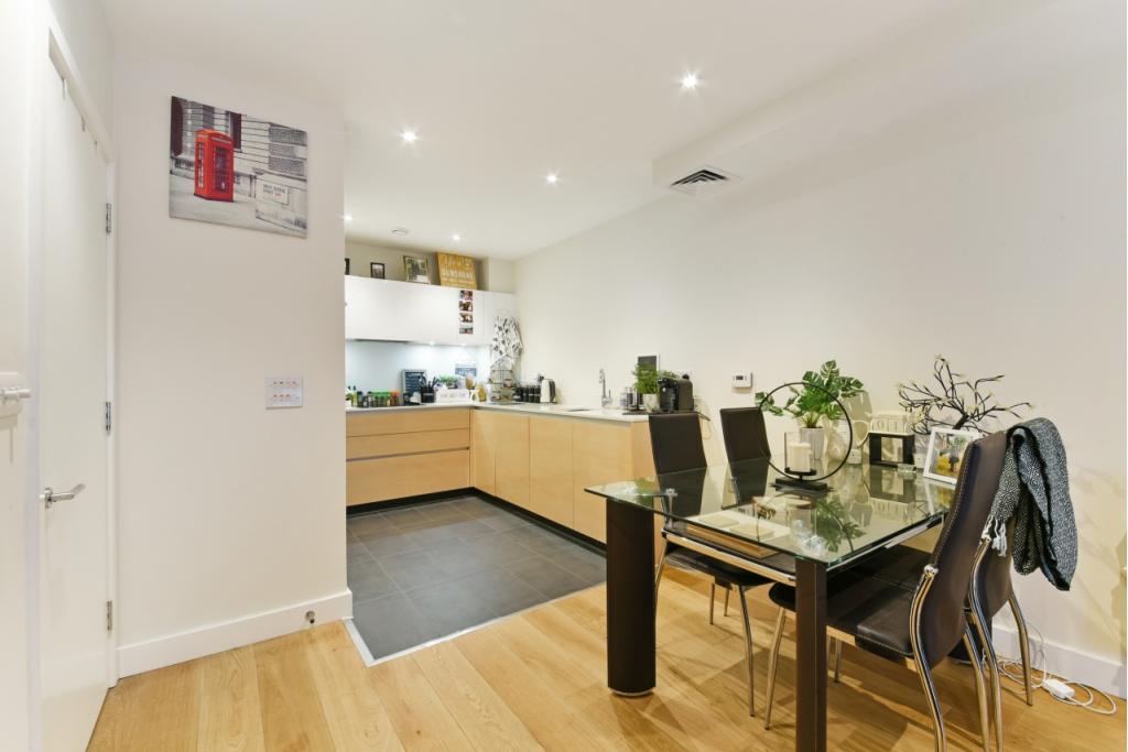 Landmann Point, Greenwich Millennium Village– 1 Bedroom Apartment to Rent – £1,993.33pcm