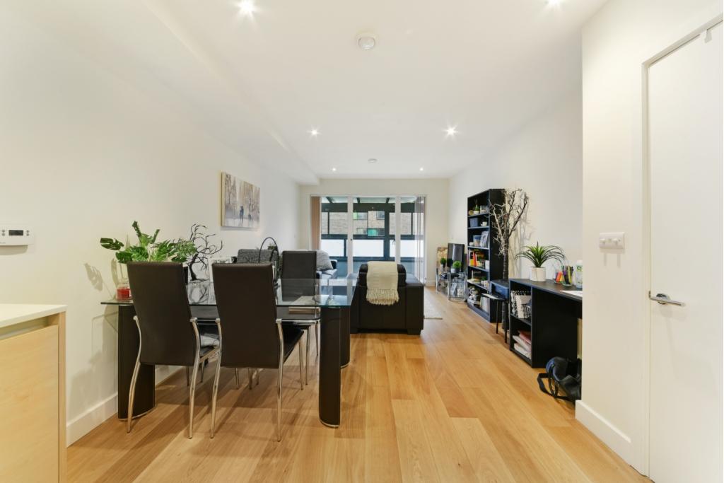 Landmann Point, Greenwich Millennium Village– 1 Bedroom Apartment to Rent – £1,993.33pcm