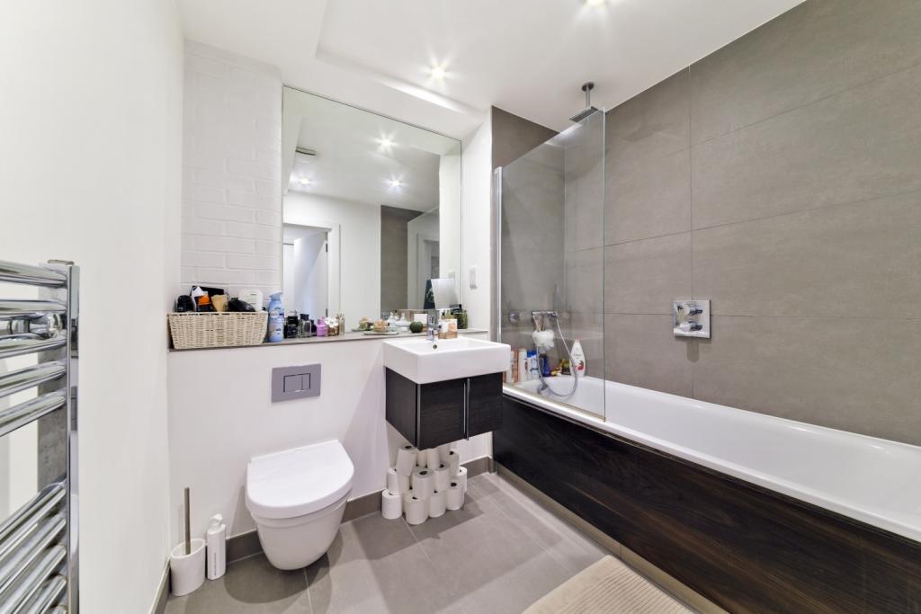 One Bedroom Apartment to Rent – 422 sq ft – £1,906.67pcm – Limehouse, London E14