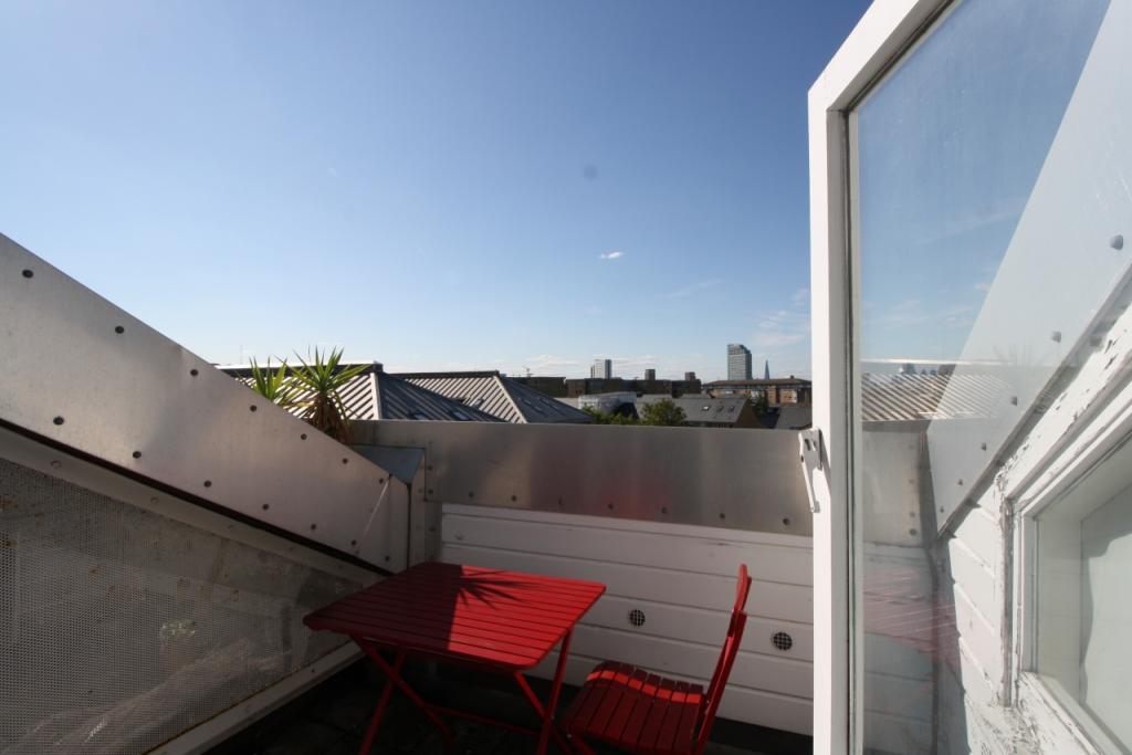 Burrells Wharf Square, Isle of Dogs, 1 Bedroom Apartment to Rent – £2,058pcm