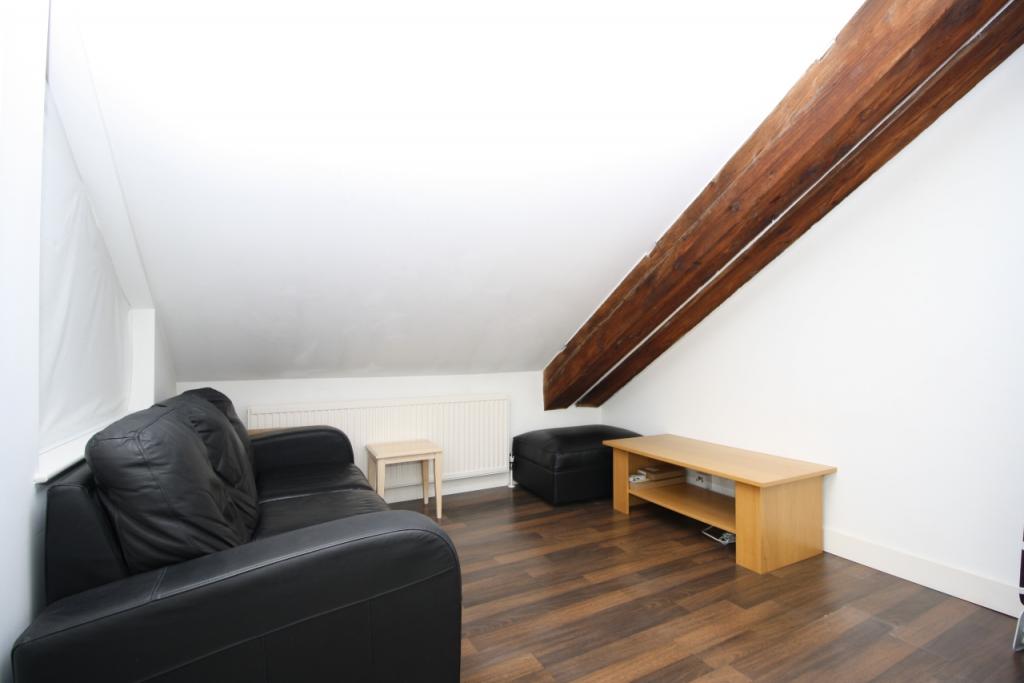 Burrells Wharf Square, Isle of Dogs, 1 Bedroom Apartment to Rent – £2,058pcm