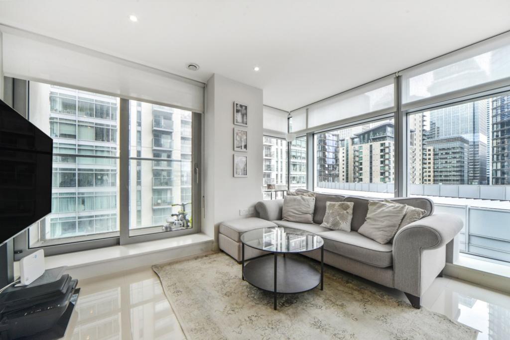 East Tower, Pan Peninsula, Canary Wharf – 2 Bedroom Apartment for Sale – £535,000