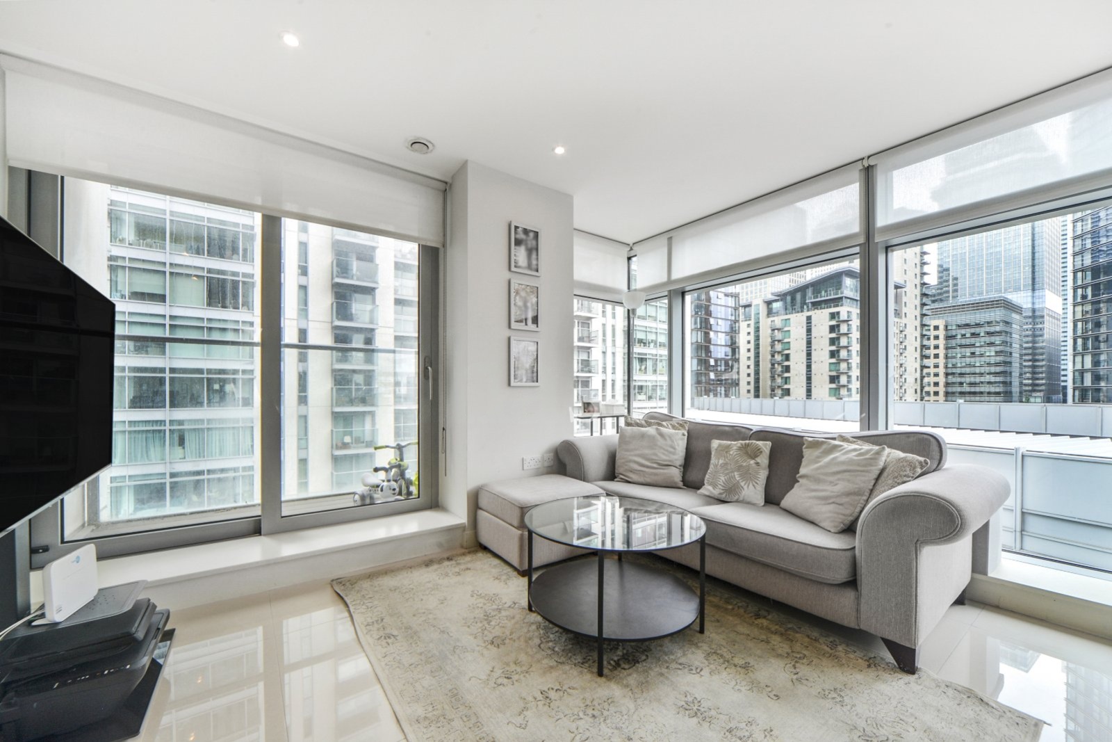 East Tower, Pan Peninsula, Canary Wharf – 2 Bedroom Apartment for Sale – £535,000