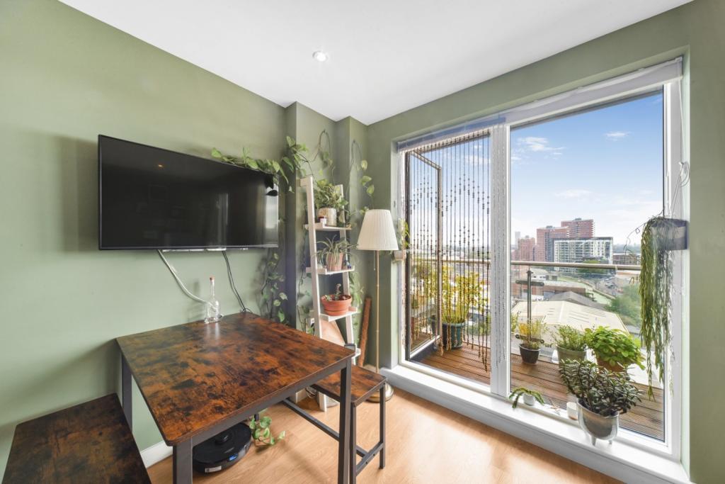 Kara Court, Caspian Wharf, Bow, London, E3 – 1 Bedroom Apartment for Sale – £374,950