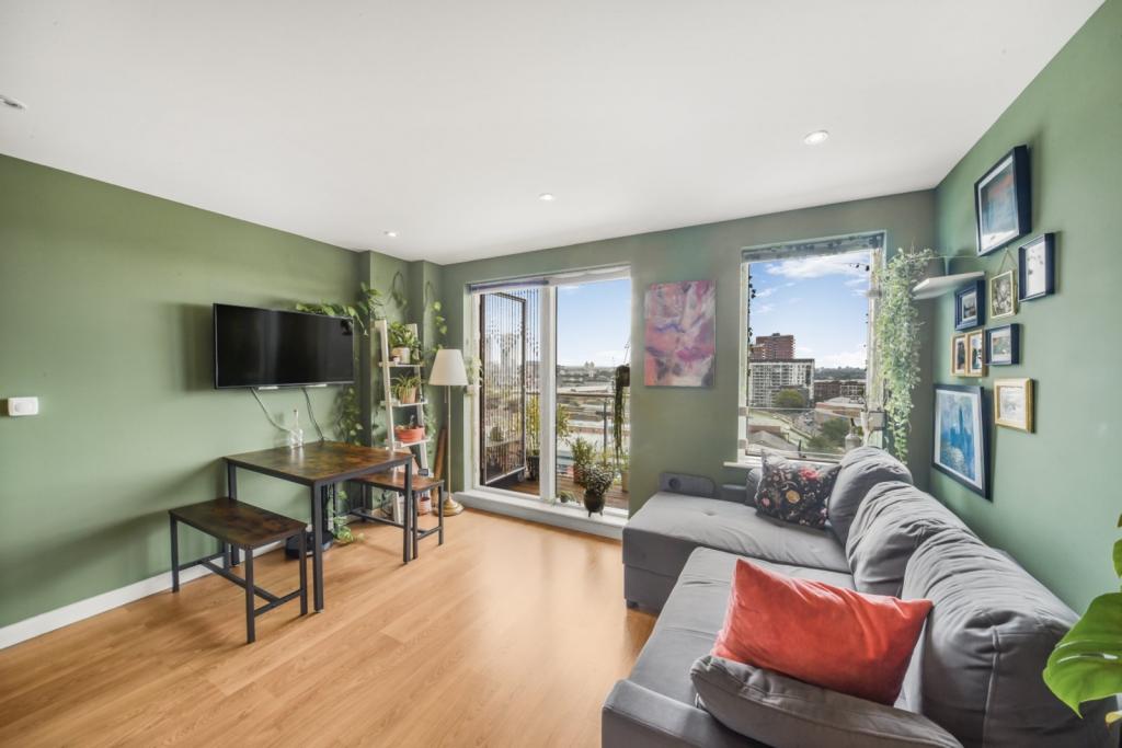 Kara Court, Caspian Wharf, Bow, London, E3 – 1 Bedroom Apartment for Sale – £374,950