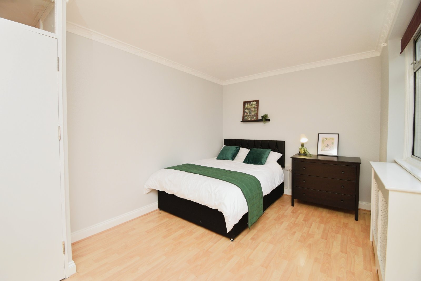 4 Bedroom Maisonette for Sale – Isle of Dogs, London E14