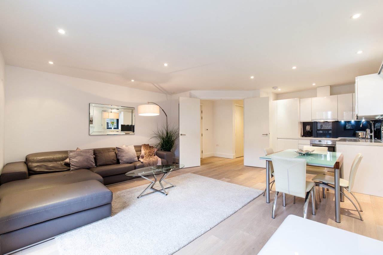 Bull Inn Court, Covent Garden, London, WC2R – 1 Bedroom Apartment for Sale – £725,000