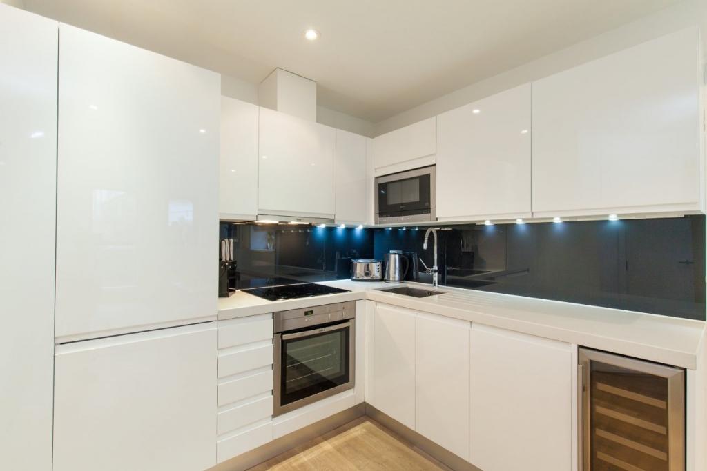 Bull Inn Court, Covent Garden, London, WC2R – 1 Bedroom Apartment for Sale – £725,000