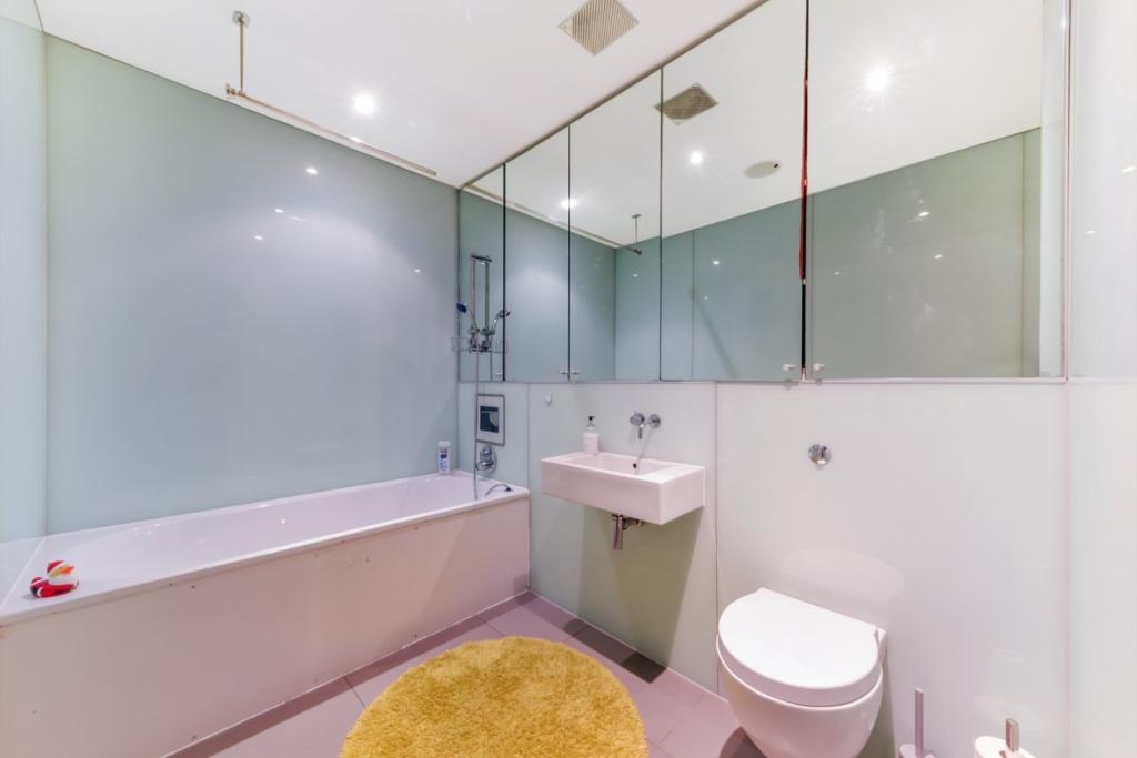 Stannary Street, Kennington, London, SE11 – 2 Bedroom Penthouse Apartment for Sale – £950,000