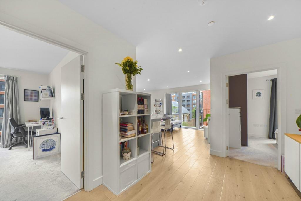 Thunderer Walk,Woolwich, London, SE18 – 2 Bedroom Apartment for Sale – £565,000