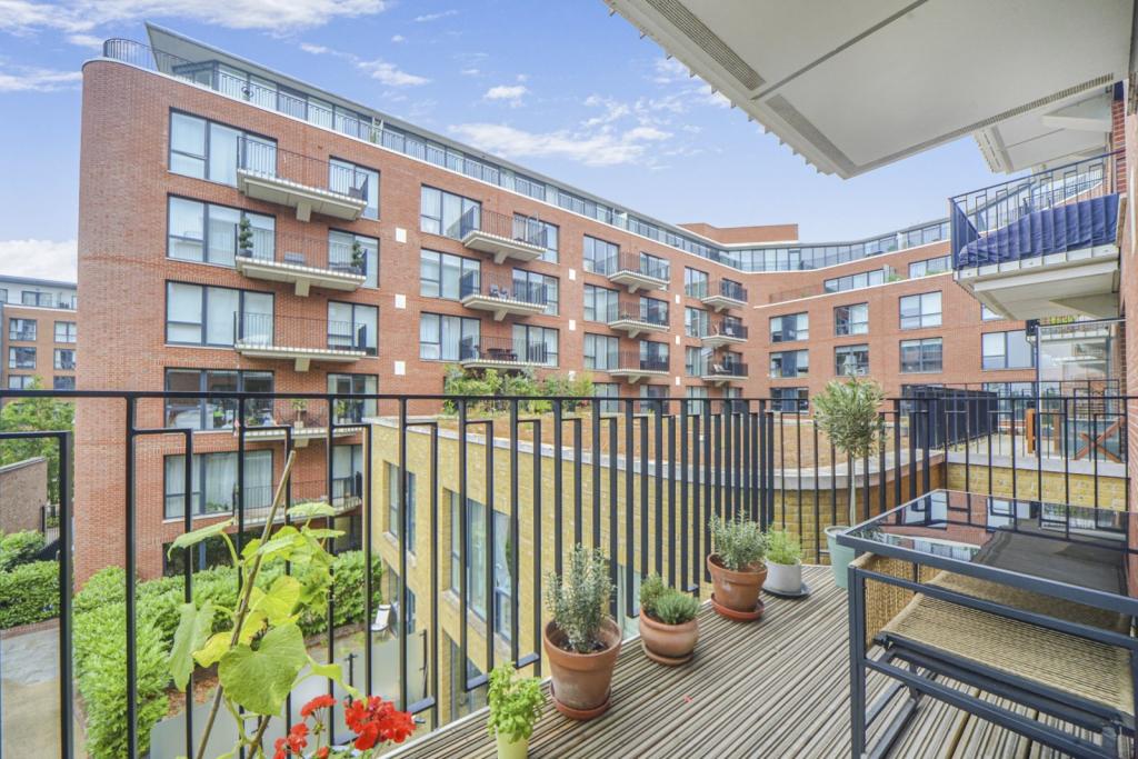 Thunderer Walk,Woolwich, London, SE18 – 2 Bedroom Apartment for Sale – £565,000