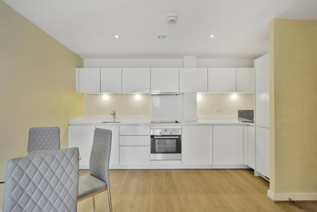 Kara Court, Seven Sea Gardens, Bow 2 Bedroom Apartment for Sale – £440,000