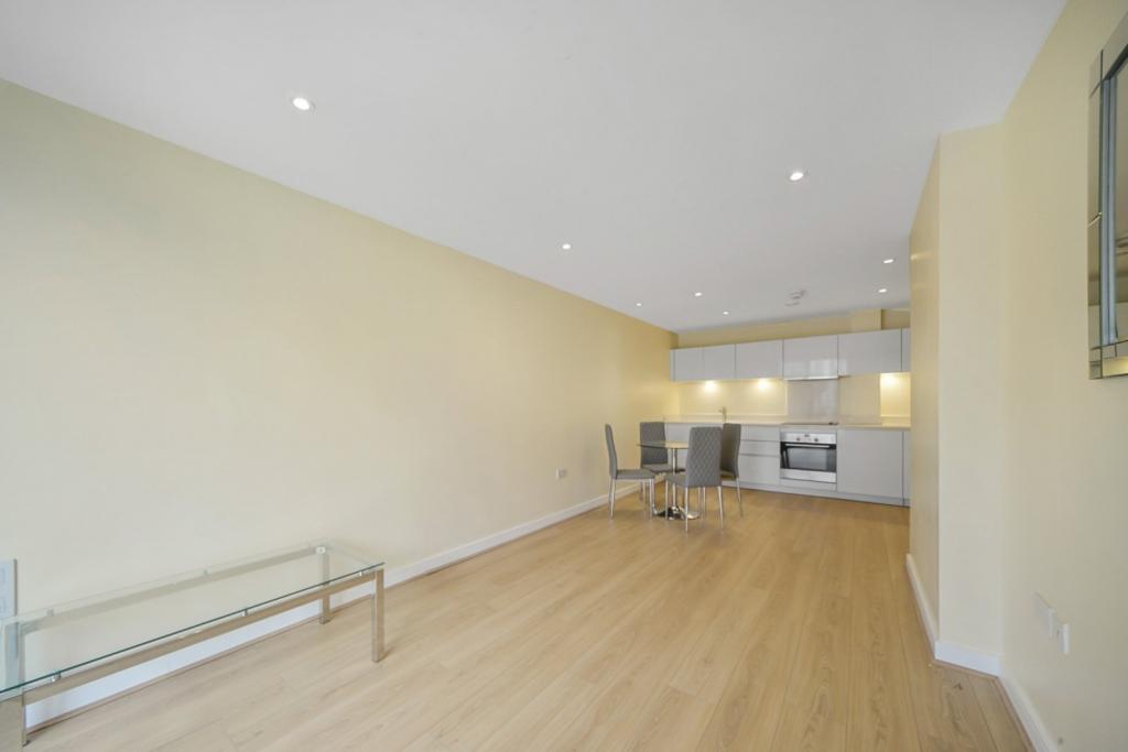 Kara Court, Seven Sea Gardens, Bow 2 Bedroom Apartment for Sale – £440,000