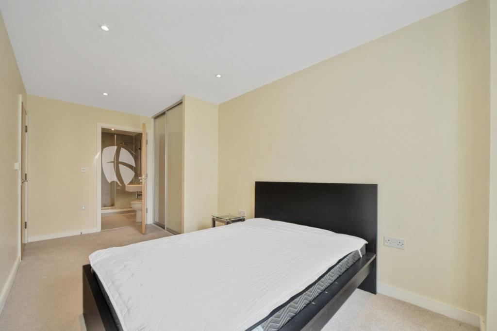 Kara Court, Seven Sea Gardens, Bow 2 Bedroom Apartment for Sale – £440,000
