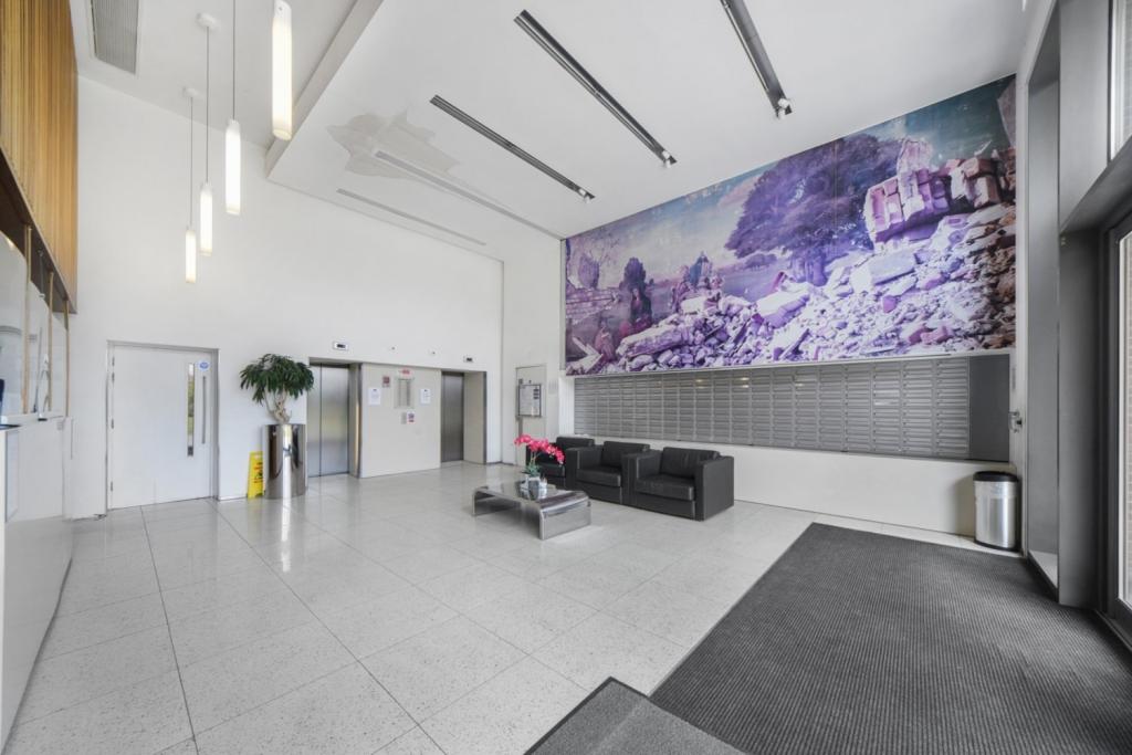 Ivy Point, Hannaford Walk, St. Andrew’s, Bromley-By-Bow,  – 1 Bedroom Apartment for Sale