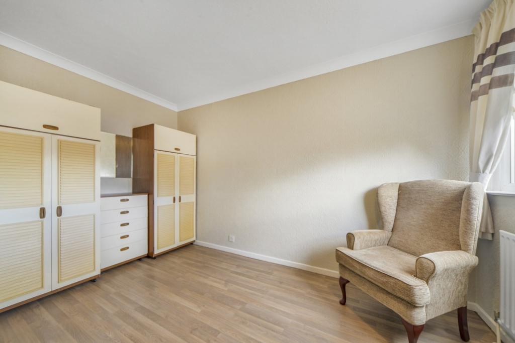 Cable Street, London, E1 – 3 Bedroom Apartment for Sale – £399,990 Guide Price