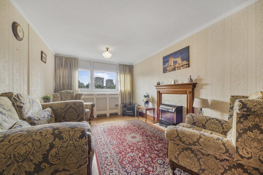 Cable Street, London, E1 – 3 Bedroom Apartment for Sale – £399,990 Guide Price