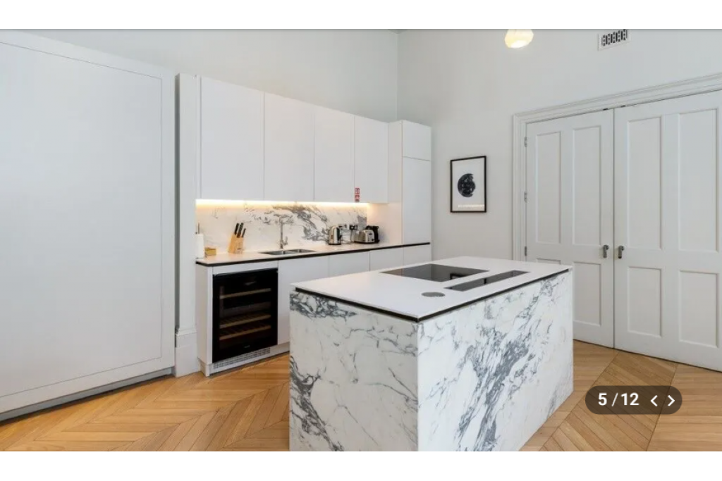 Rose Street, Covent Garden WC2 – 2 Bedroom Apartment To Let – £1,600 per week