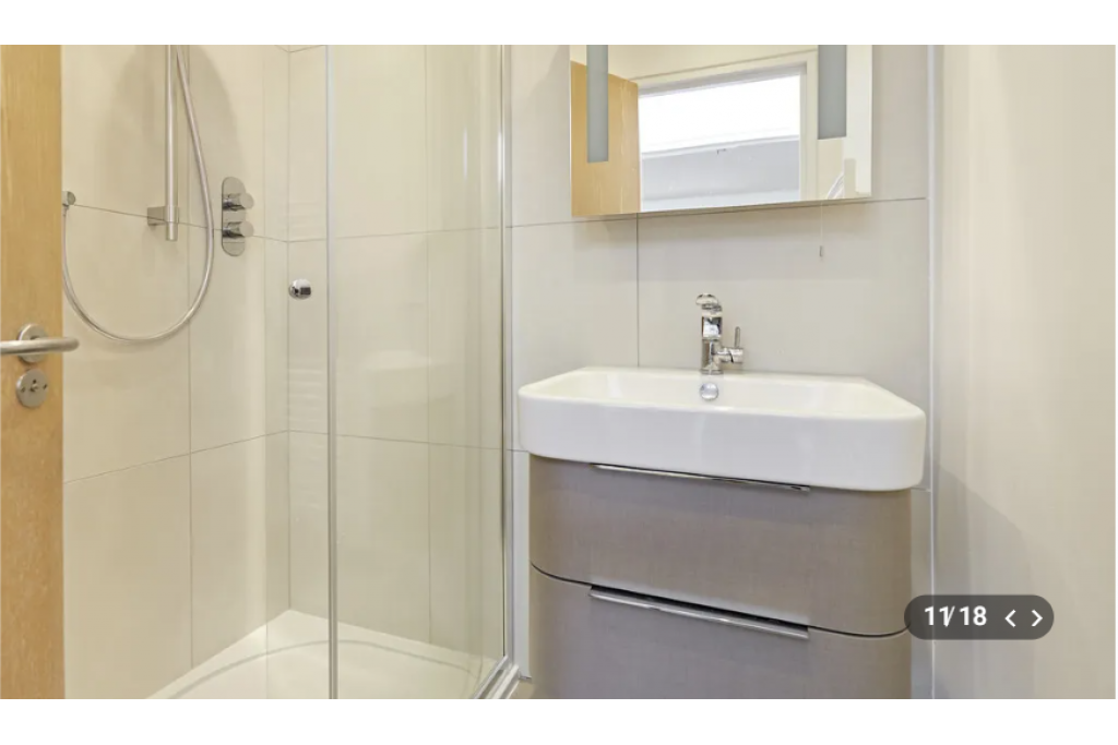 North Mews, Bloomsbury WC1 – 3 Bedroom Penthouse To Let – £1,700 per week