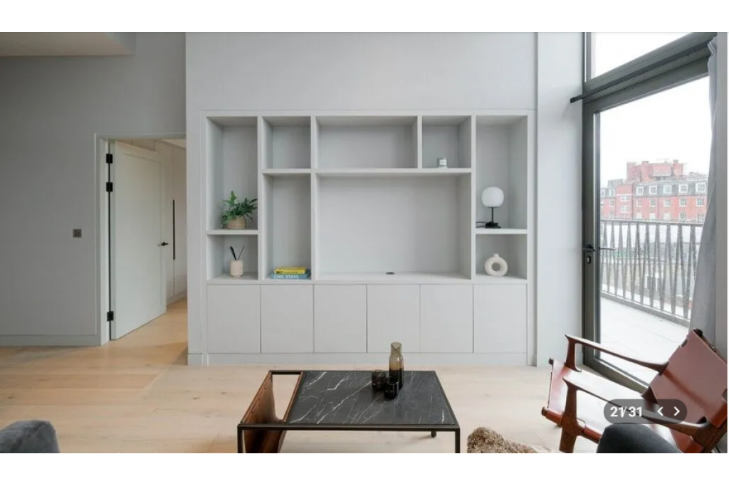 Carnaby Lofts – Two Bedroom Apartment with Private Terrace – 861 sq ft – £1,450 pw