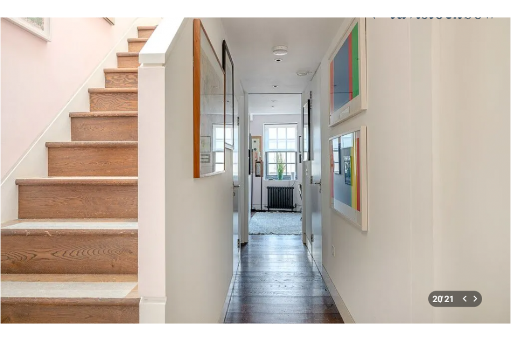 Hanway Place, Fitzrovia W1 – 2 Bedroom Duplex Apartment with Terrace – £1,250 pw