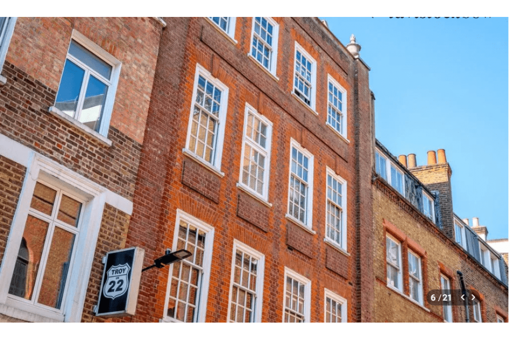 Hanway Place, Fitzrovia W1 – 2 Bedroom Duplex Apartment with Terrace – £1,250 pw