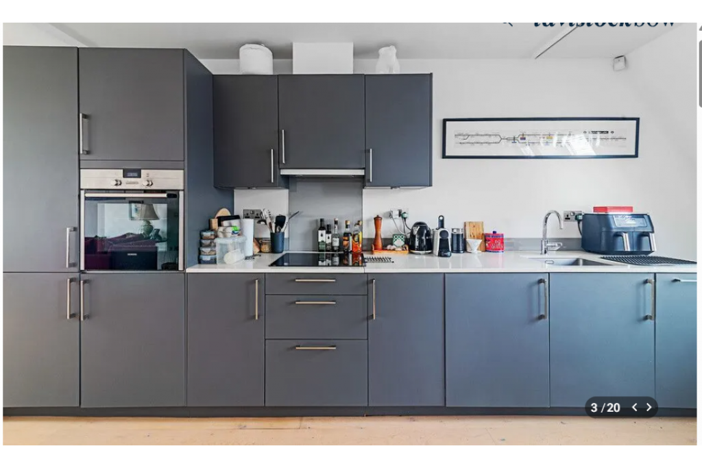 Lexington Street, Soho W1 – 3 Bedroom Duplex Apartment To Let – £1,150 per week