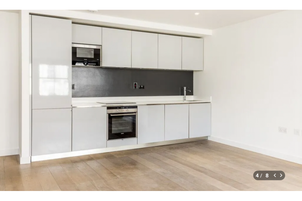 St Martin's Lane, Covent Garden WC2 – 1 Bed Apartment – £665 pw – Let Agreed